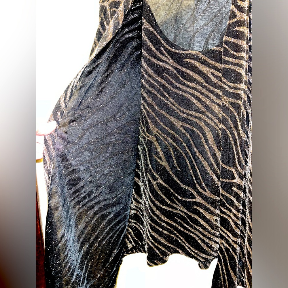 JM Collection Animal Print Tank with Cardigan, Black & Gold Shimmer - Picture 4 of 11